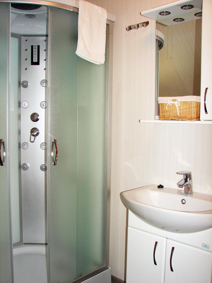 Hotel Pershyi Kordon Tourist Complex à Medvedevka Chambre photo