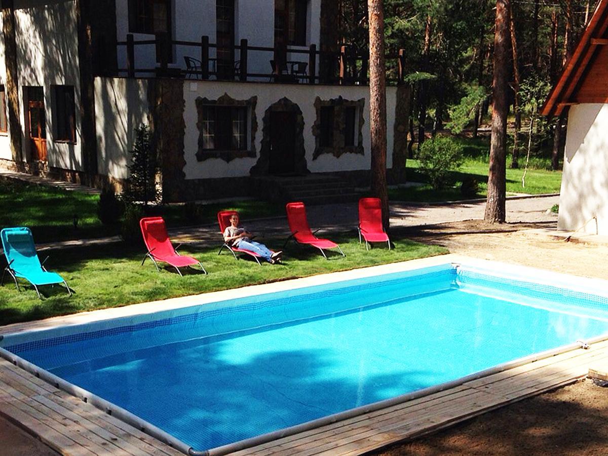 Hotel Pershyi Kordon Tourist Complex à Medvedevka Extérieur photo